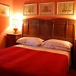 Villa Iris
