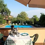Iris Villa Corchiano