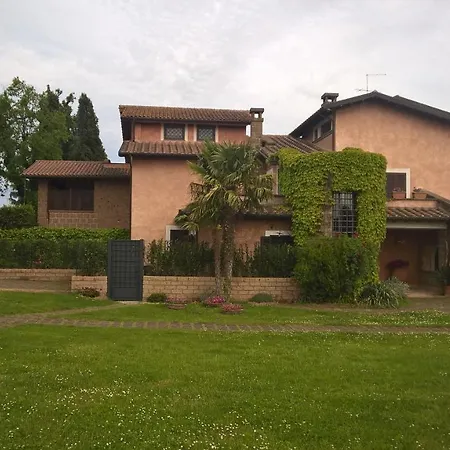 Villa Iris